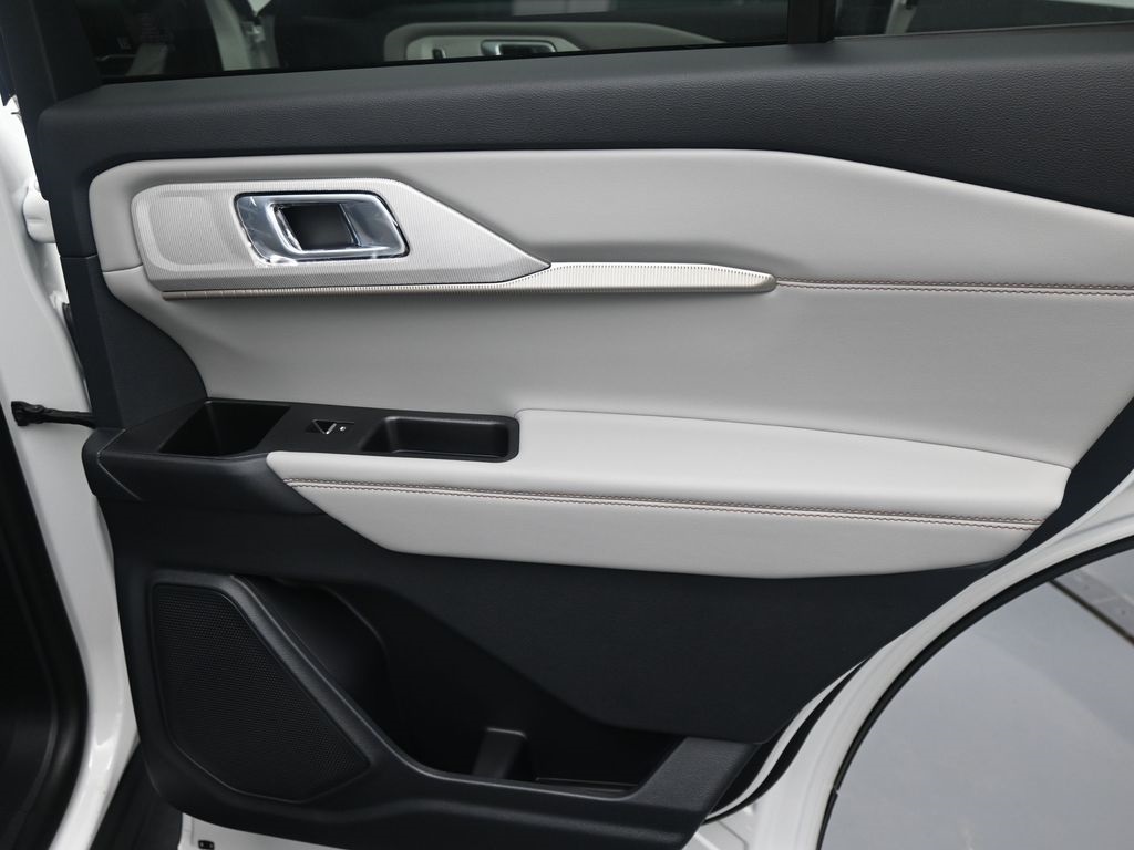New 2026 Ford Explorer - photo 15