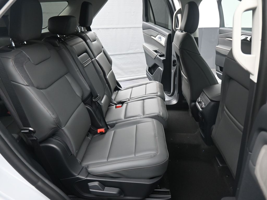 New 2026 Ford Explorer - photo 20