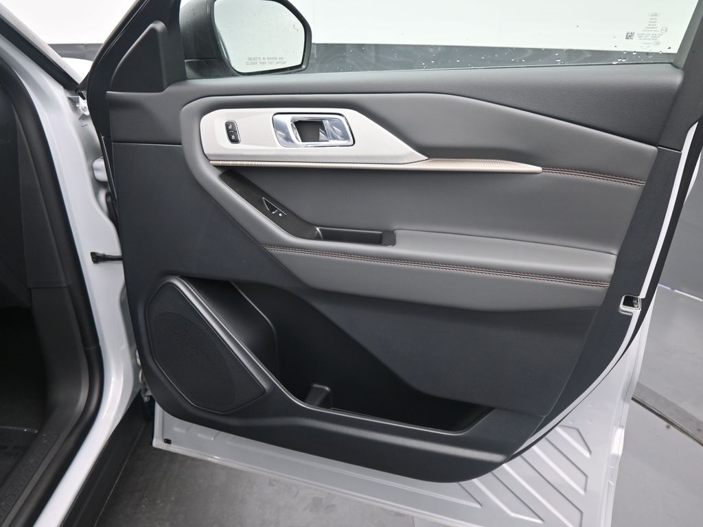 New 2026 Ford Explorer - photo 8