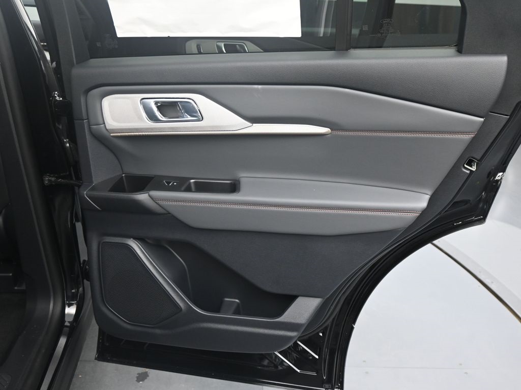 New 2026 Ford Explorer - photo 10