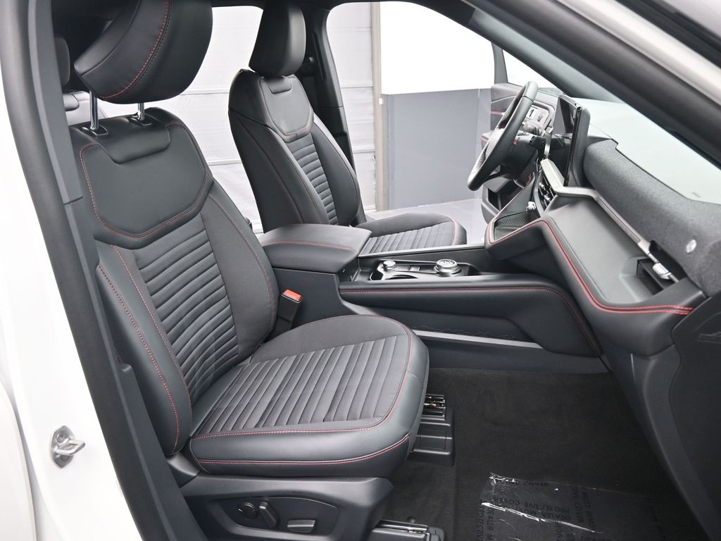 New 2026 Ford Explorer - photo 5