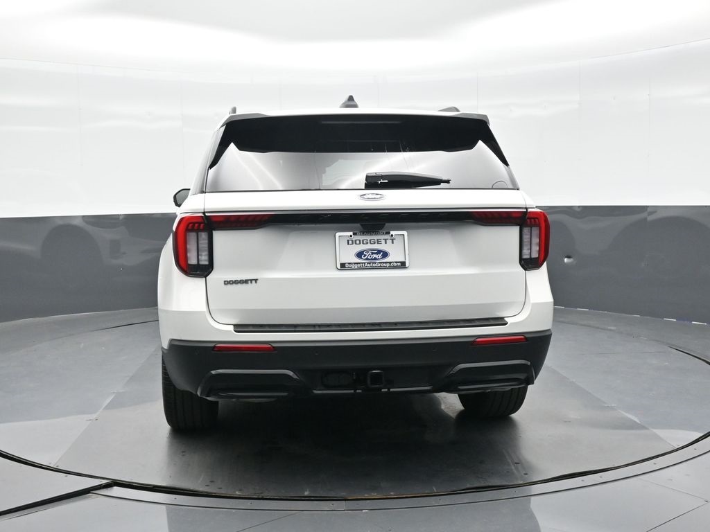 New 2026 Ford Explorer - photo 2