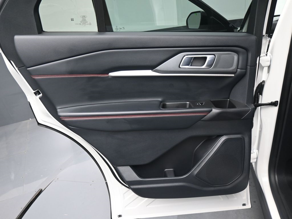New 2026 Ford Explorer - photo 10