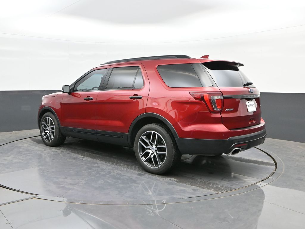Used 2016 Ford Explorer - photo 2