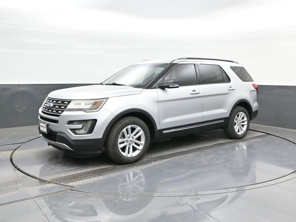Used 2017 Ford Explorer - photo 1