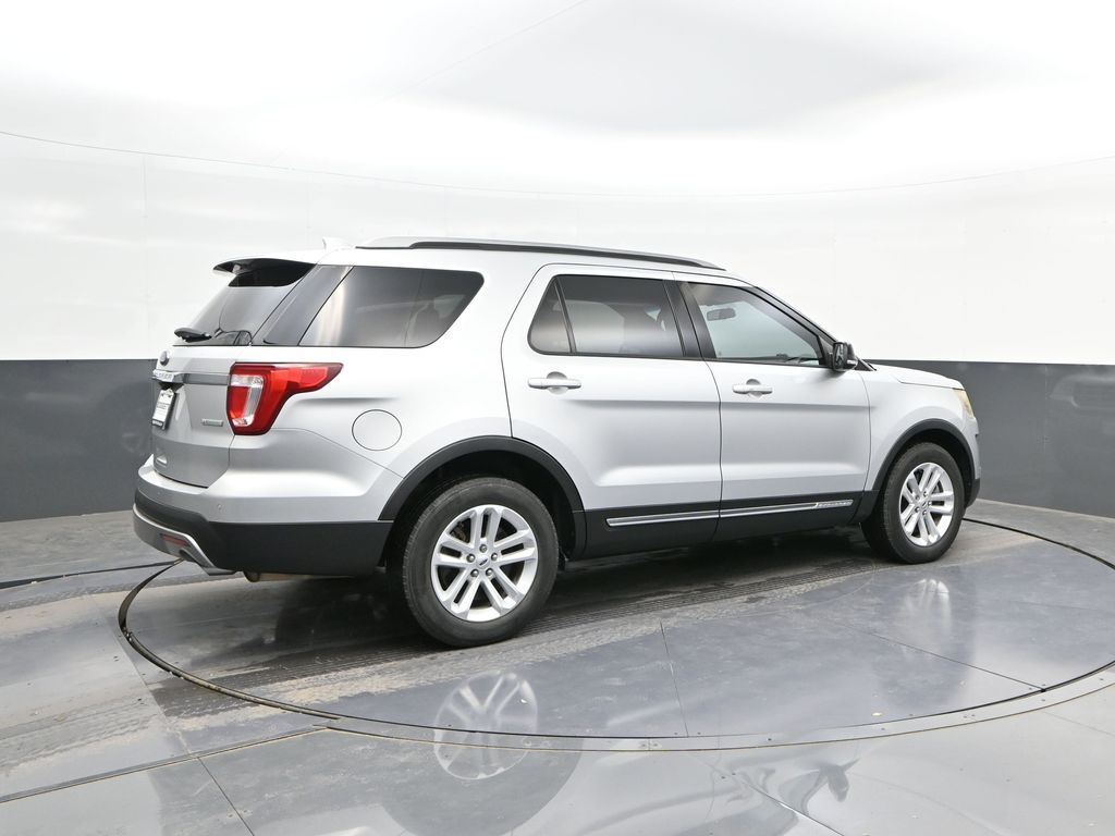 Used 2017 Ford Explorer - photo 17