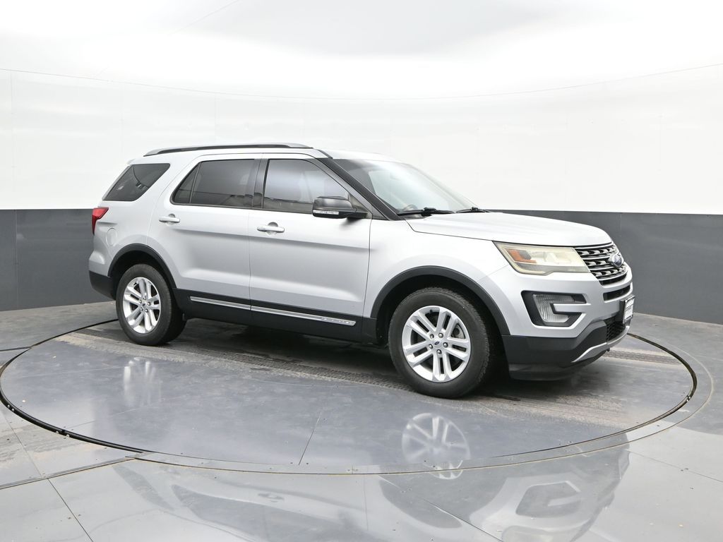 Used 2017 Ford Explorer - photo 18