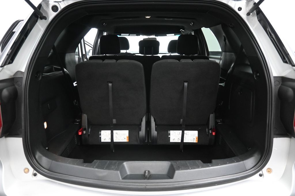Used 2017 Ford Explorer - photo 6