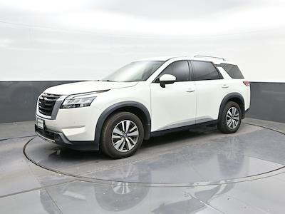 Used 2022 Nissan Pathfinder - photo 1