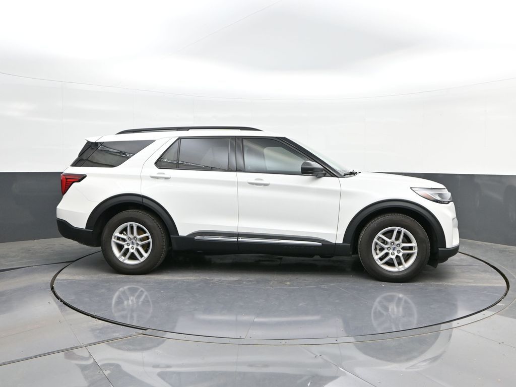 Used 2025 Ford Explorer - photo 24