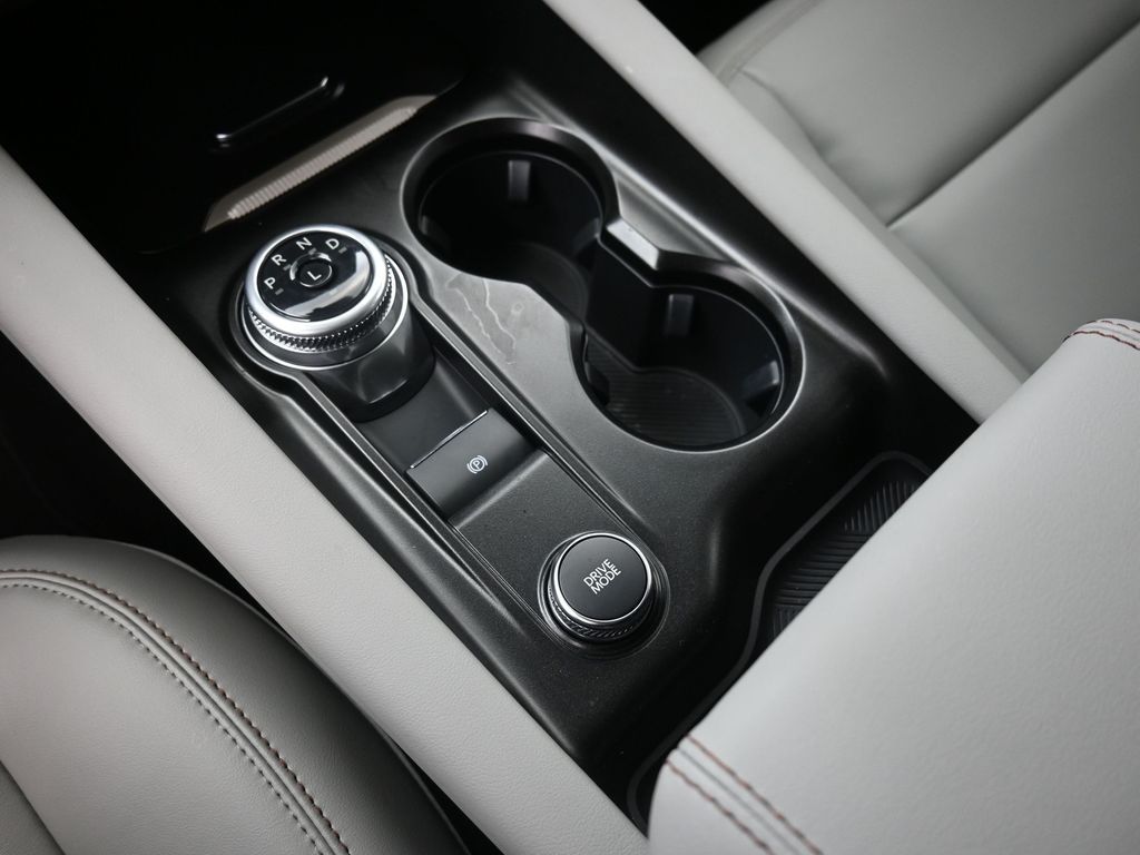 Used 2025 Ford Explorer - photo 29