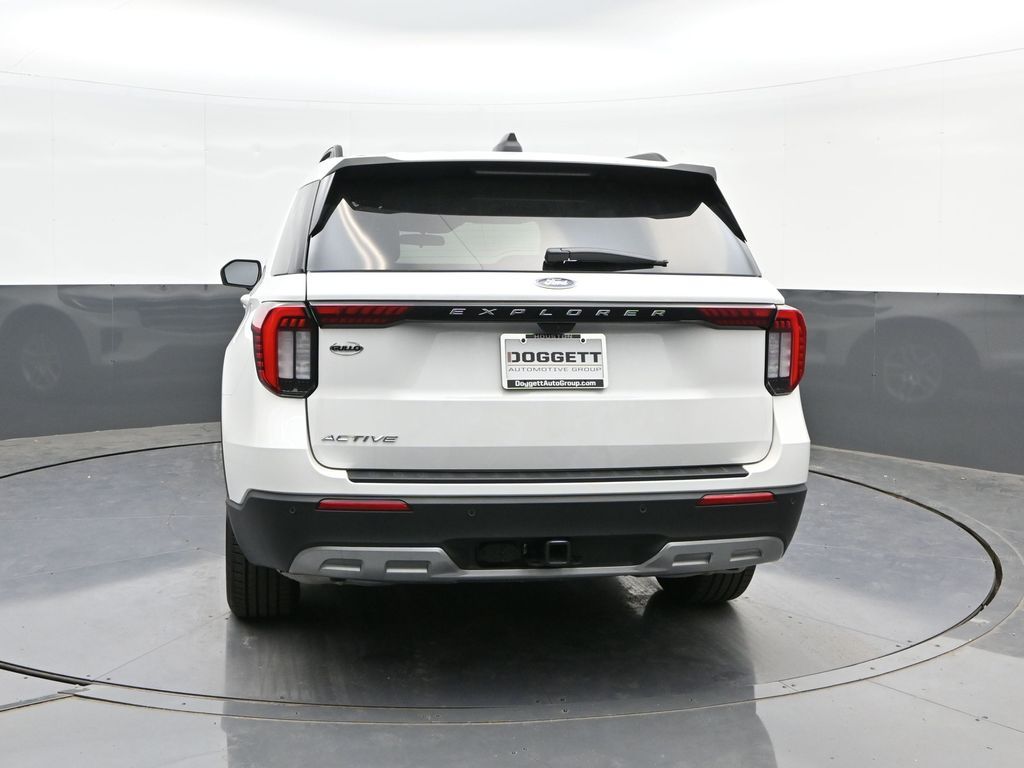 Used 2025 Ford Explorer - photo 5
