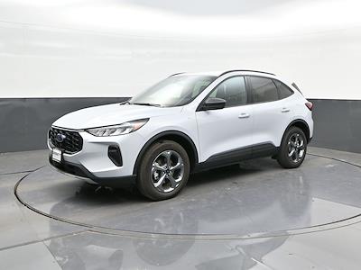 Used 2025 Ford Escape - photo 1