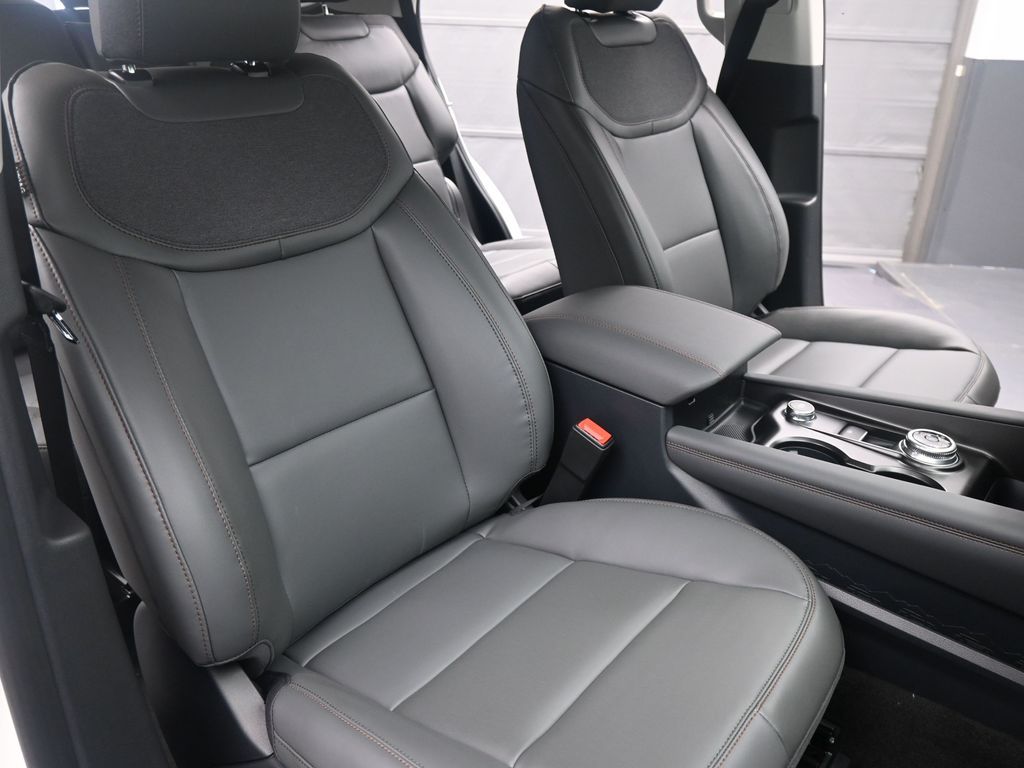 New 2026 Ford Explorer - photo 5