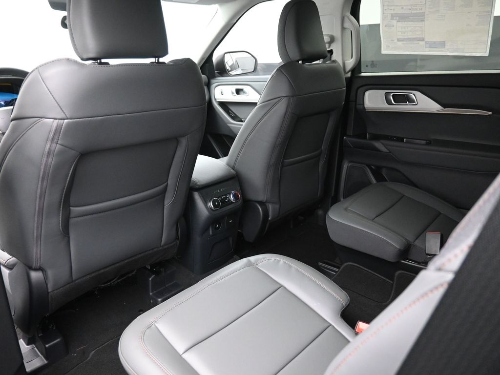 New 2026 Ford Explorer - photo 5