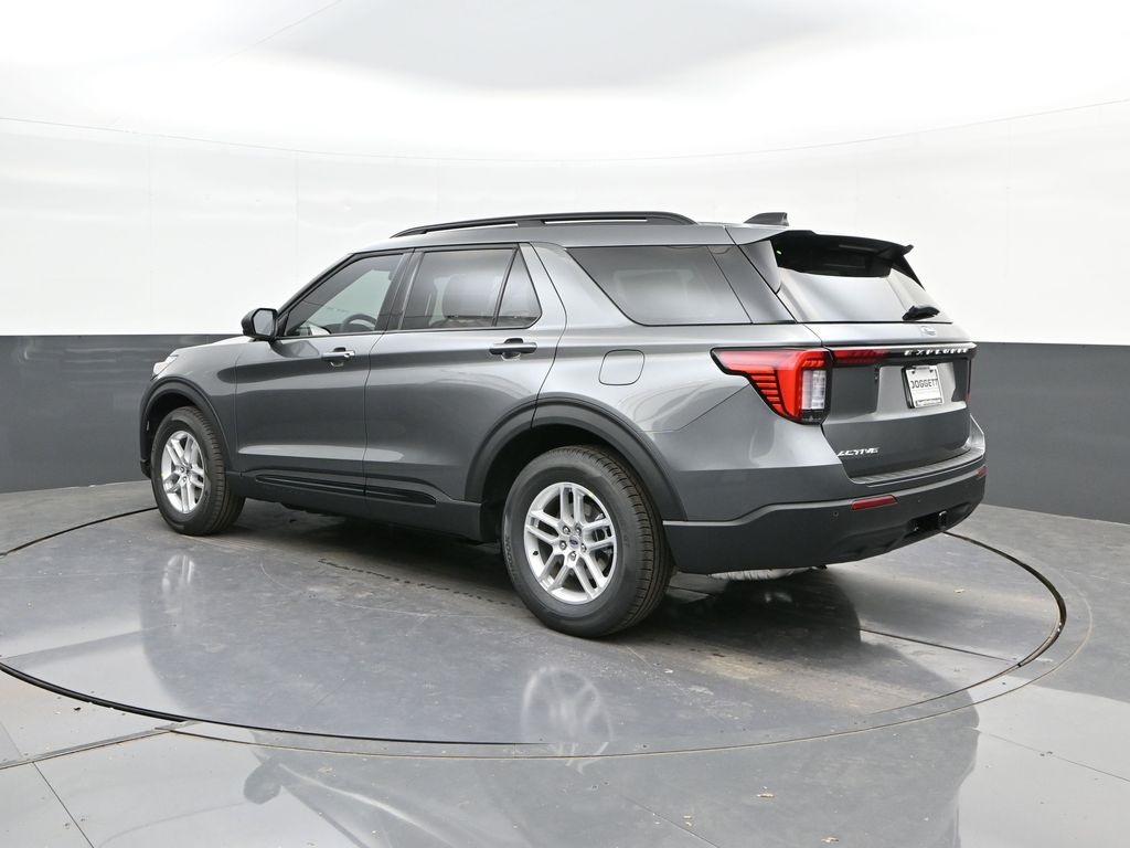 New 2026 Ford Explorer - photo 2