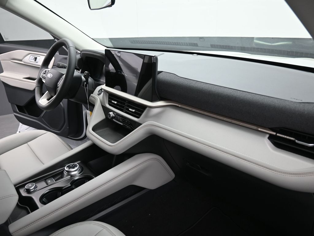 New 2026 Ford Explorer - photo 28