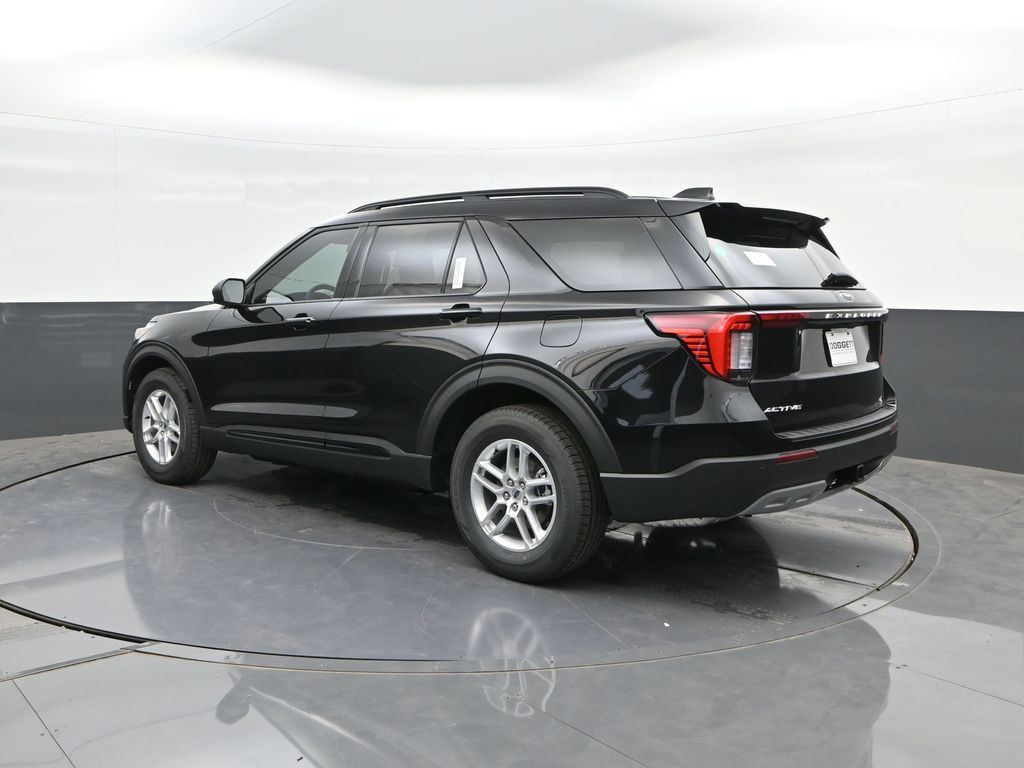 New 2026 Ford Explorer - photo 2