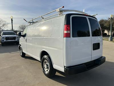 Used 2014 Chevrolet Express 2500 - photo 2