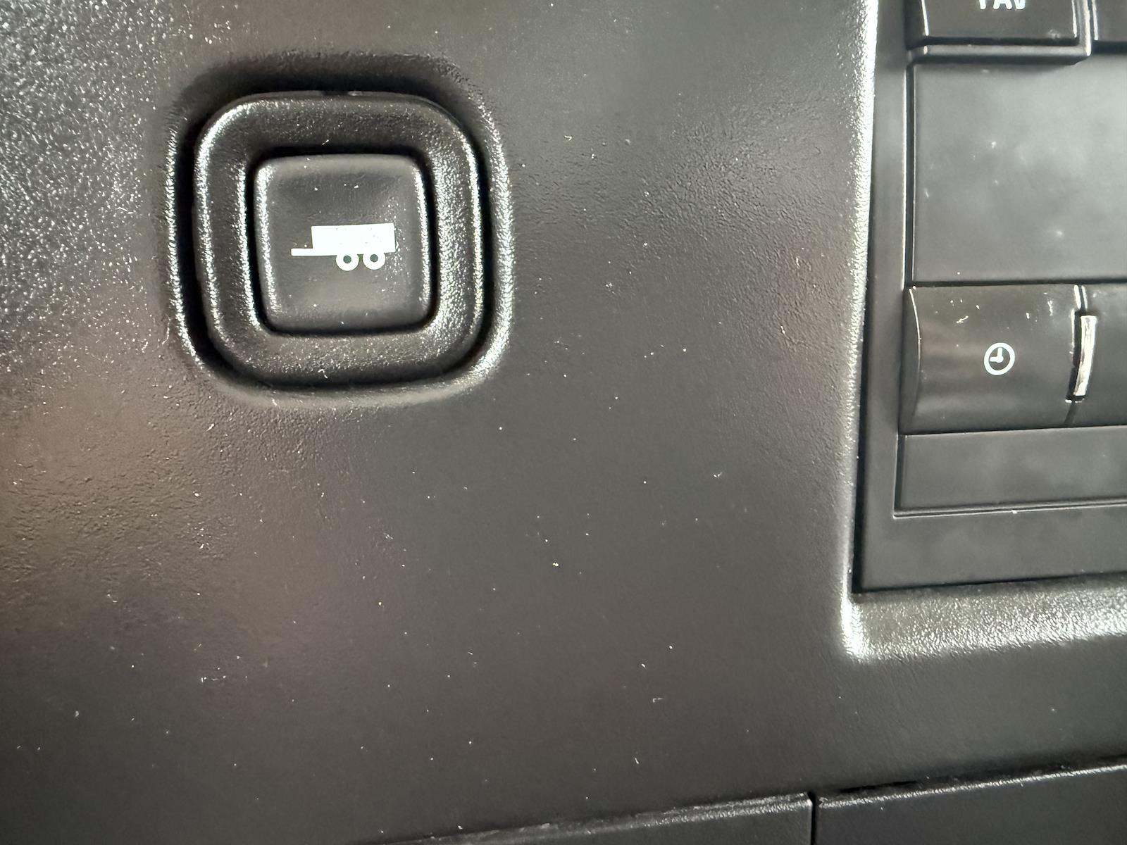Used 2016 Chevrolet Express 2500 - photo 29