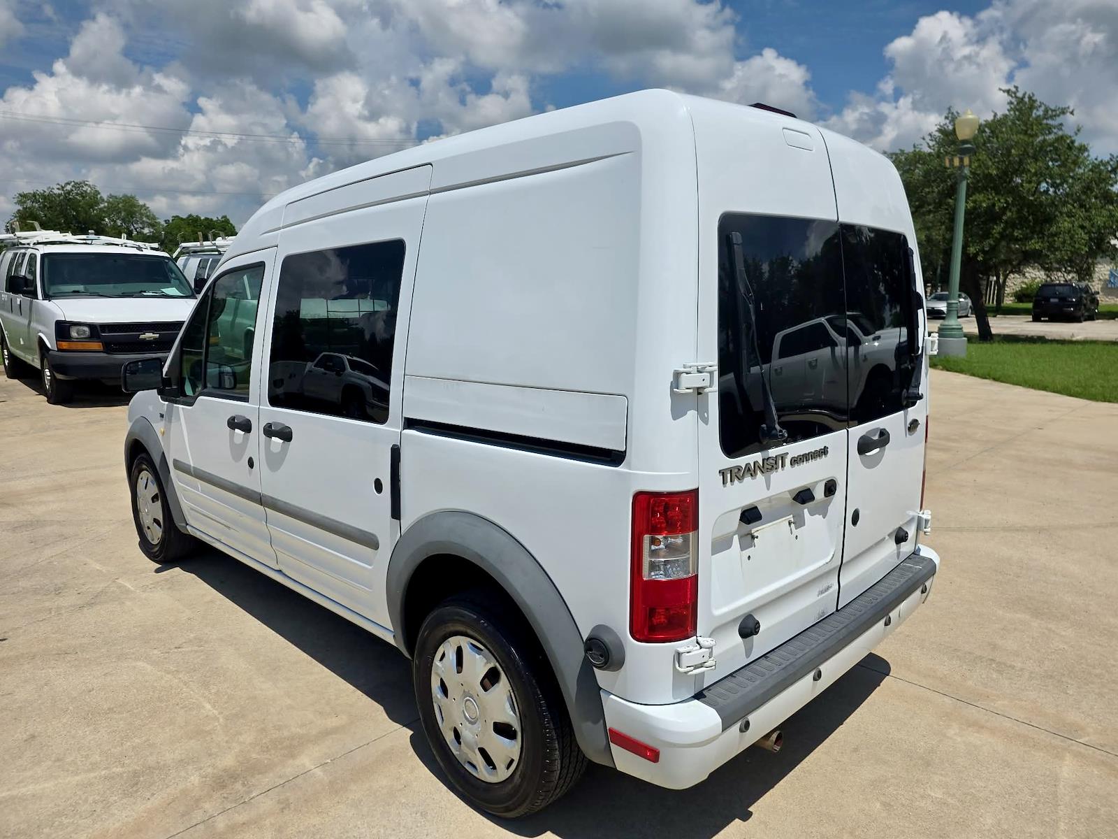 Used 2011 Ford Transit Connect - photo 9