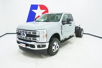 New 2025 Ford F-350 Super Cab Cab Chassis for sale #SEC27446 - photo 1