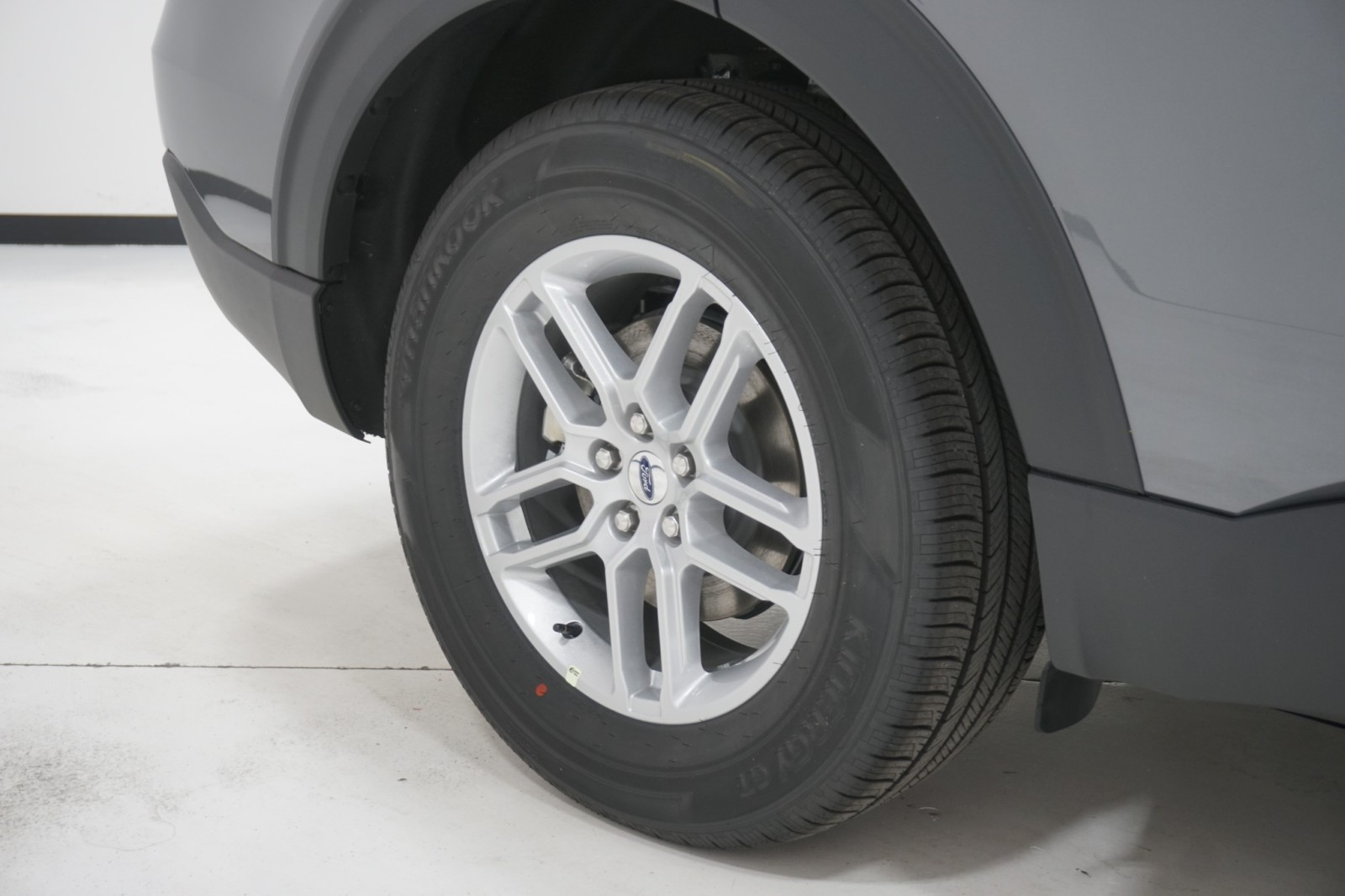 New 2026 Ford Explorer - photo 9