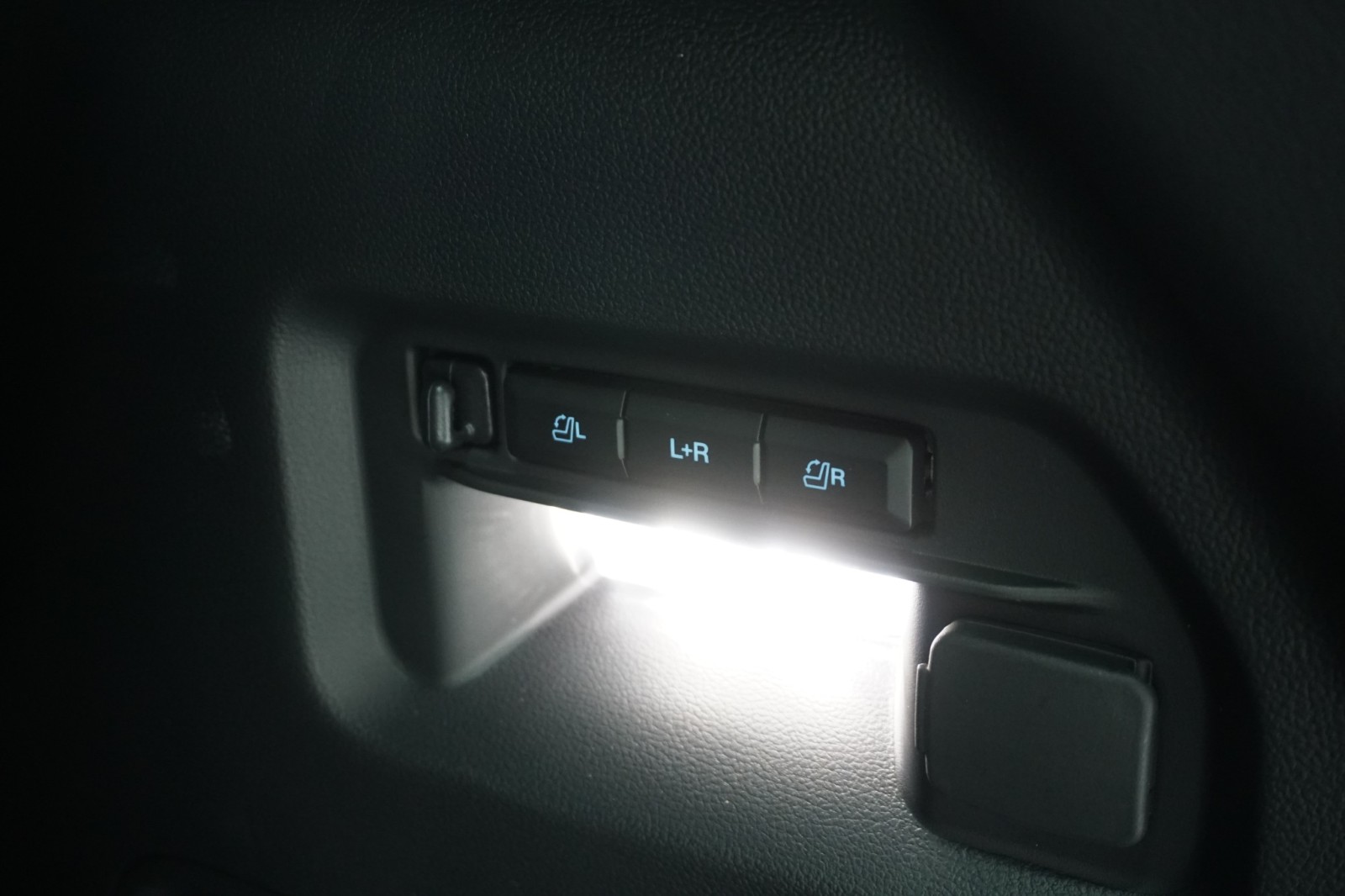 New 2026 Ford Explorer - photo 12