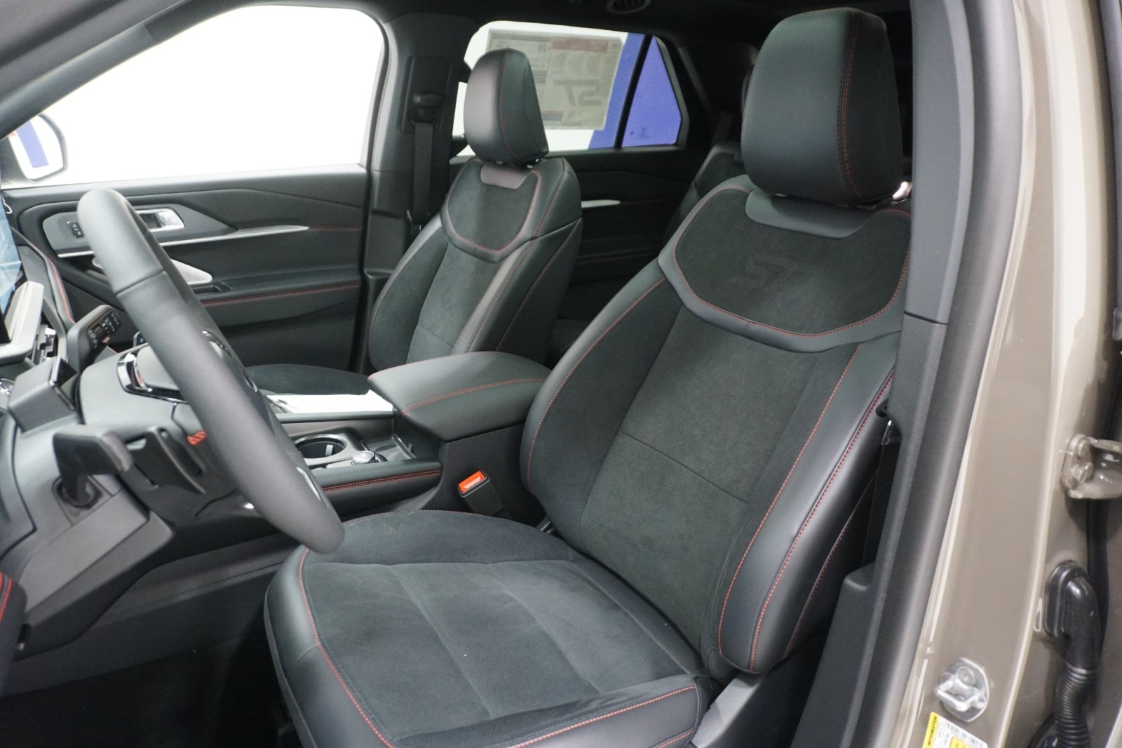 New 2026 Ford Explorer - photo 21