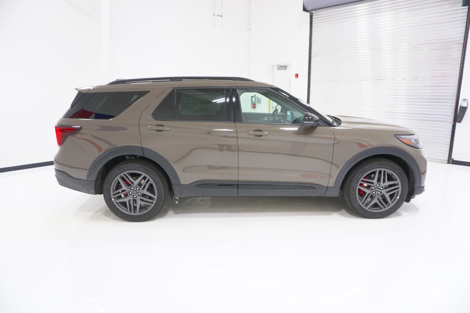 New 2026 Ford Explorer - photo 6