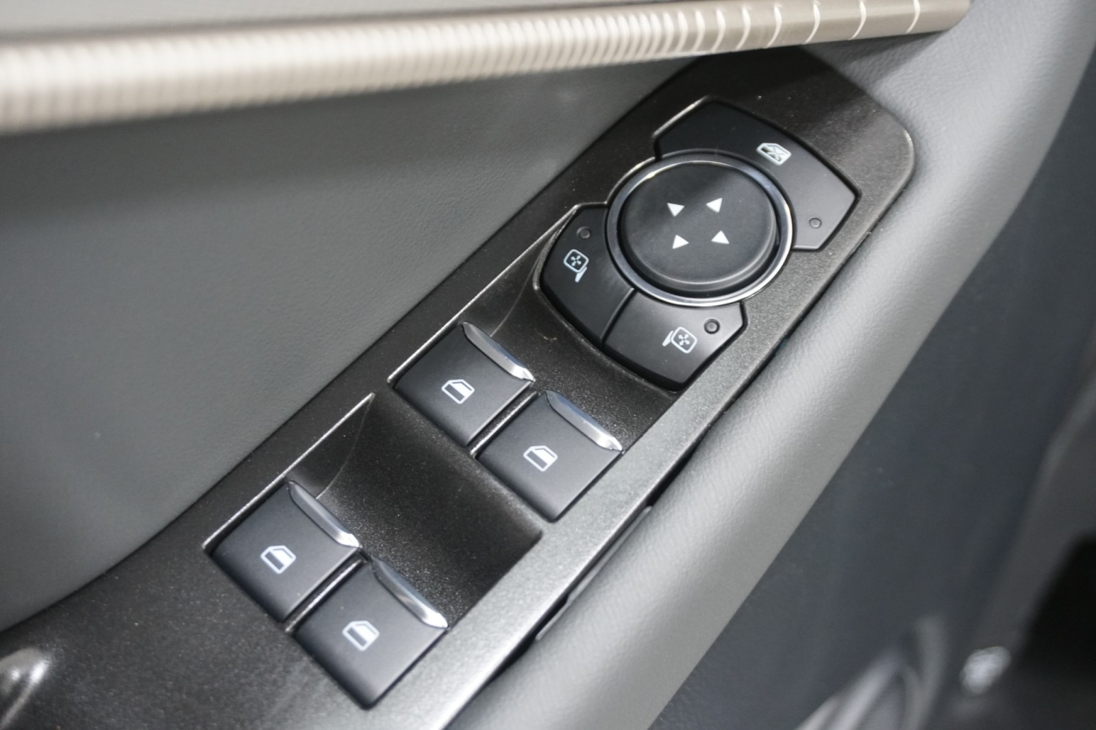 New 2026 Ford Explorer - photo 18