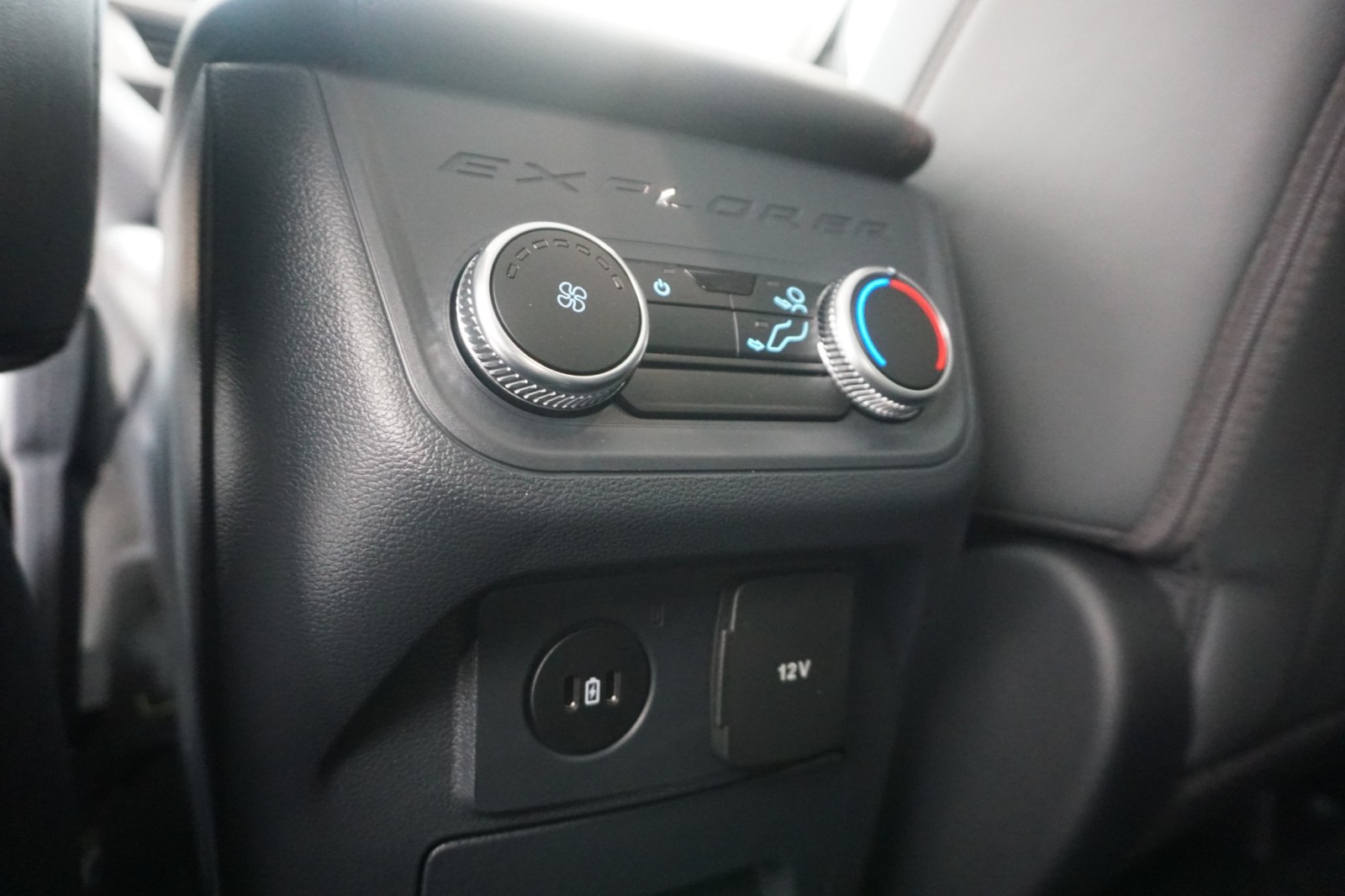 New 2026 Ford Explorer - photo 27