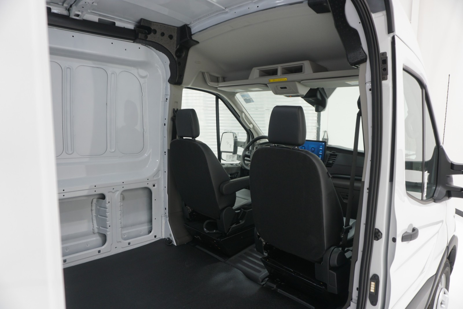 New 2026 Ford Transit 250 - photo 10