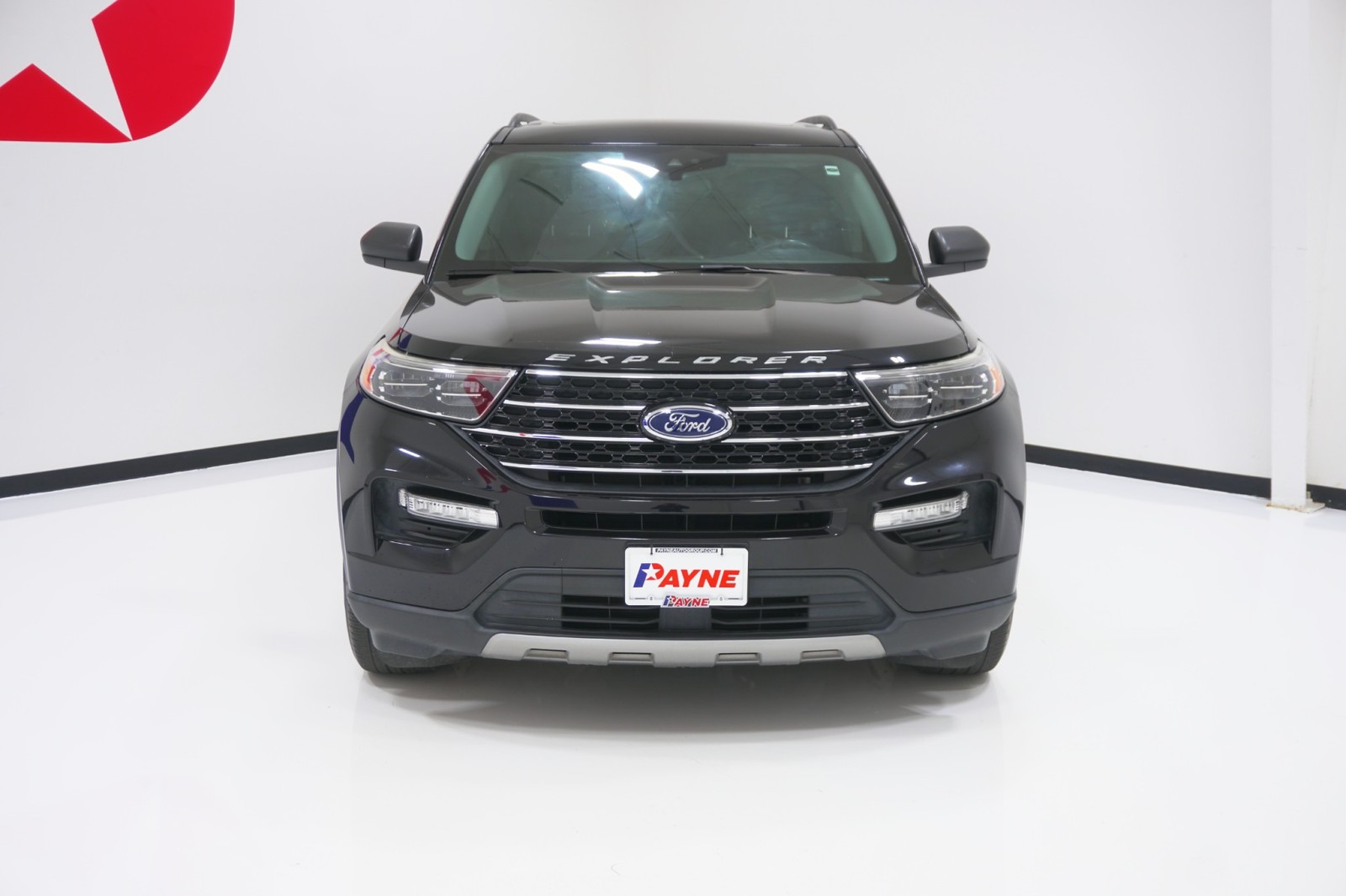 Used 2021 Ford Explorer - photo 2