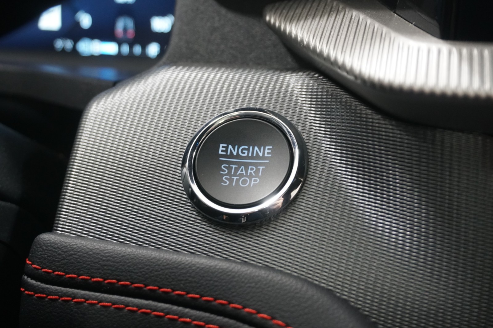 Used 2025 Ford Explorer - photo 38
