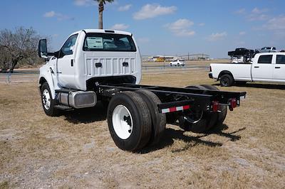 New 2027 Ford F-650 - photo 1