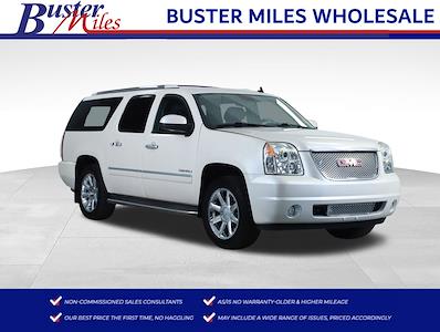 Used 2011 GMC Yukon XL - photo 1
