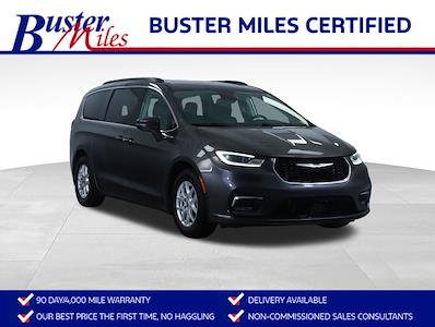 Used 2022 Chrysler Pacifica - photo 1