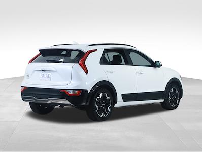 Used 2023 Kia Niro - photo 1