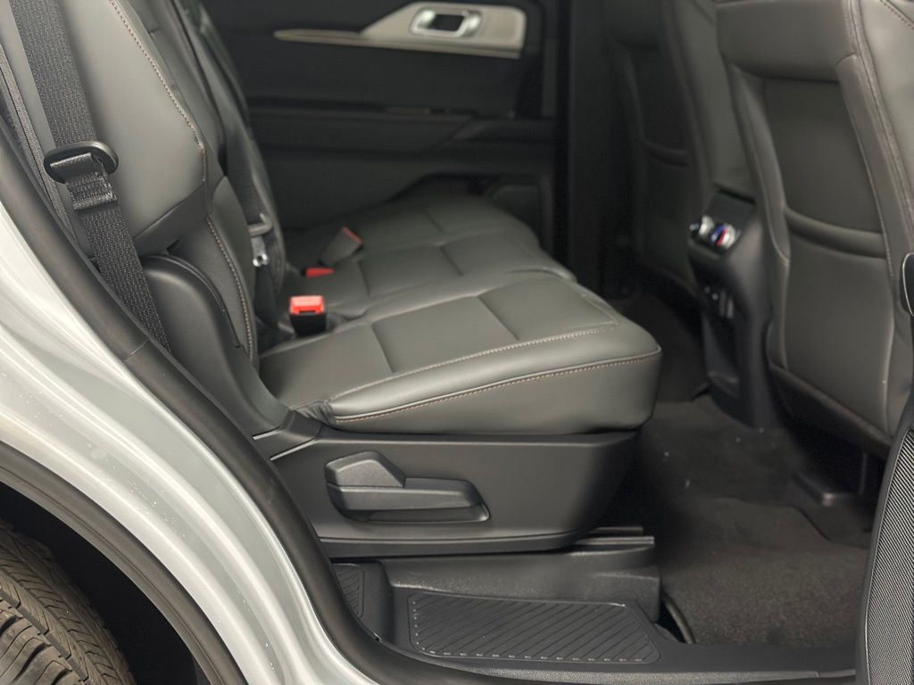New 2026 Ford Explorer - photo 28