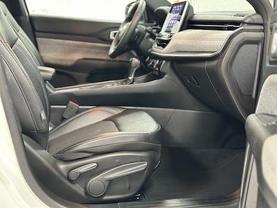 Used 2025 Jeep Compass - photo 1