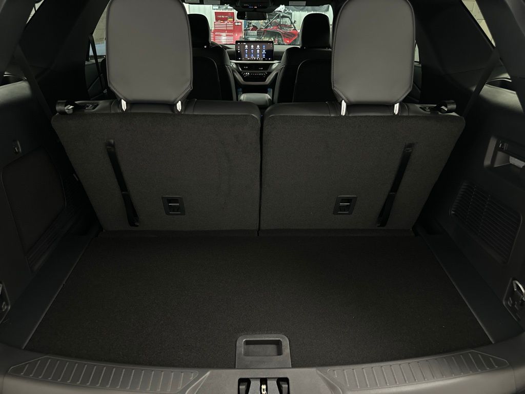 New 2026 Ford Explorer - photo 17