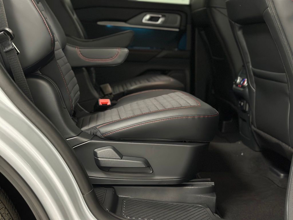 New 2026 Ford Explorer - photo 26