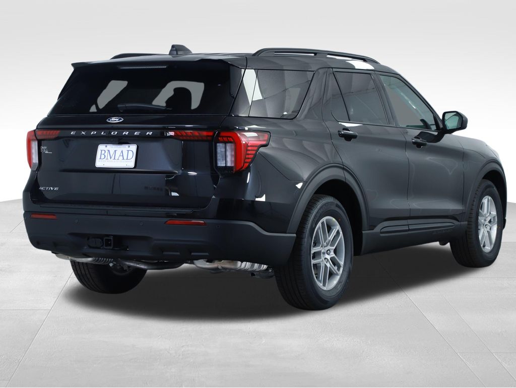 New 2026 Ford Explorer - photo 2
