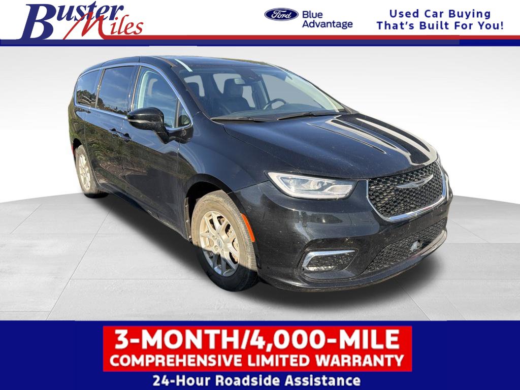 Used 2024 Chrysler Pacifica - photo 1