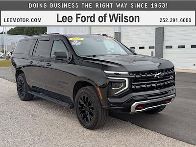 Used 2025 Chevrolet Suburban - photo 1