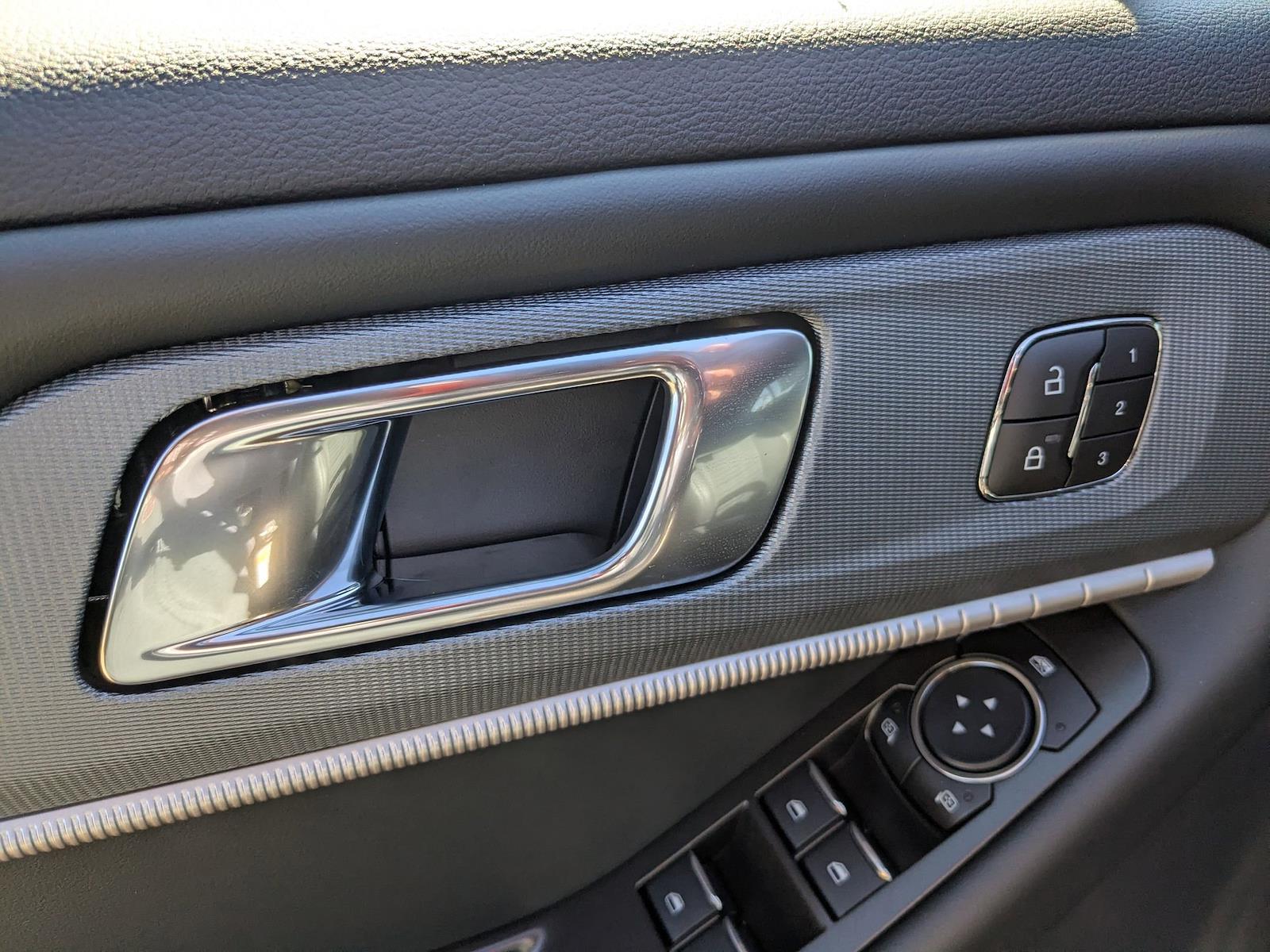 New 2026 Ford Explorer - photo 14