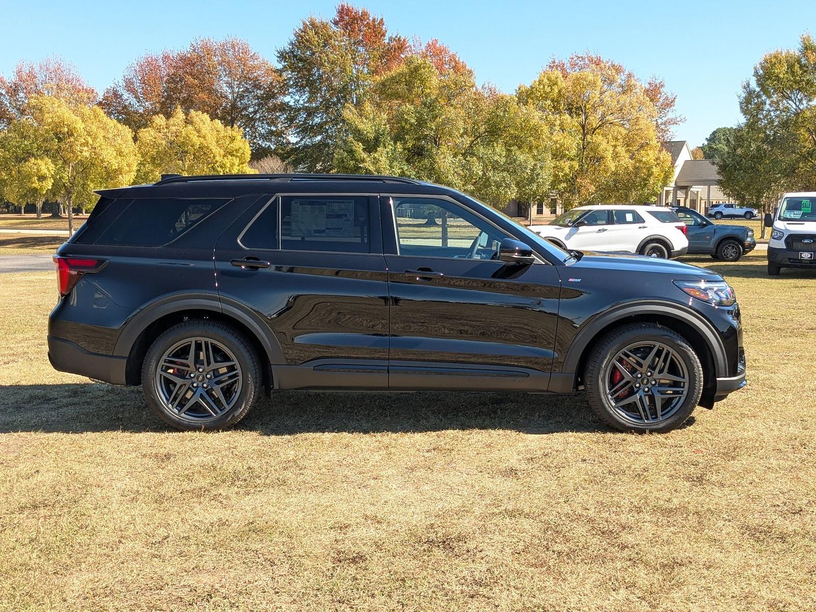 New 2026 Ford Explorer - photo 5