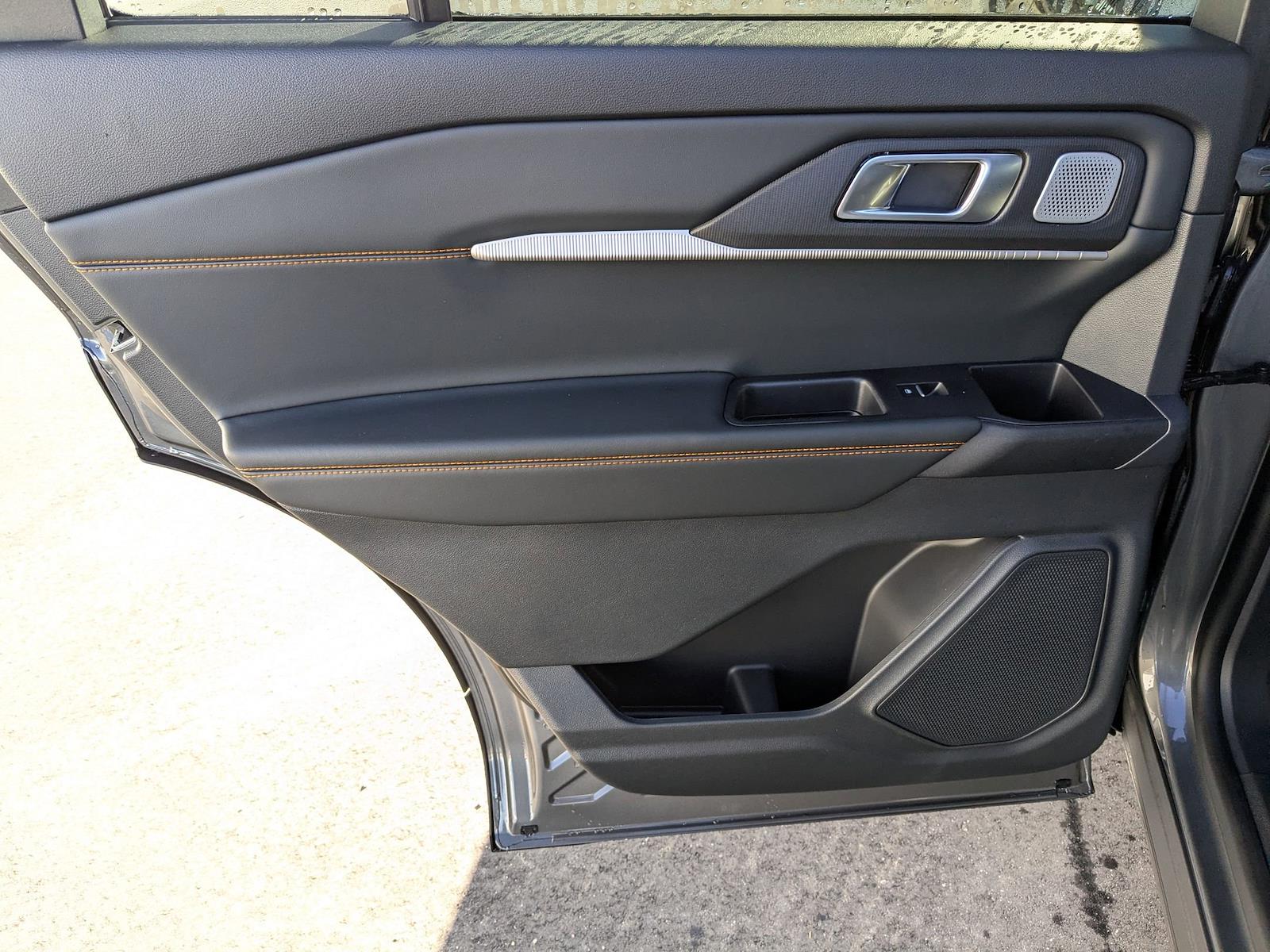 New 2026 Ford Explorer - photo 29