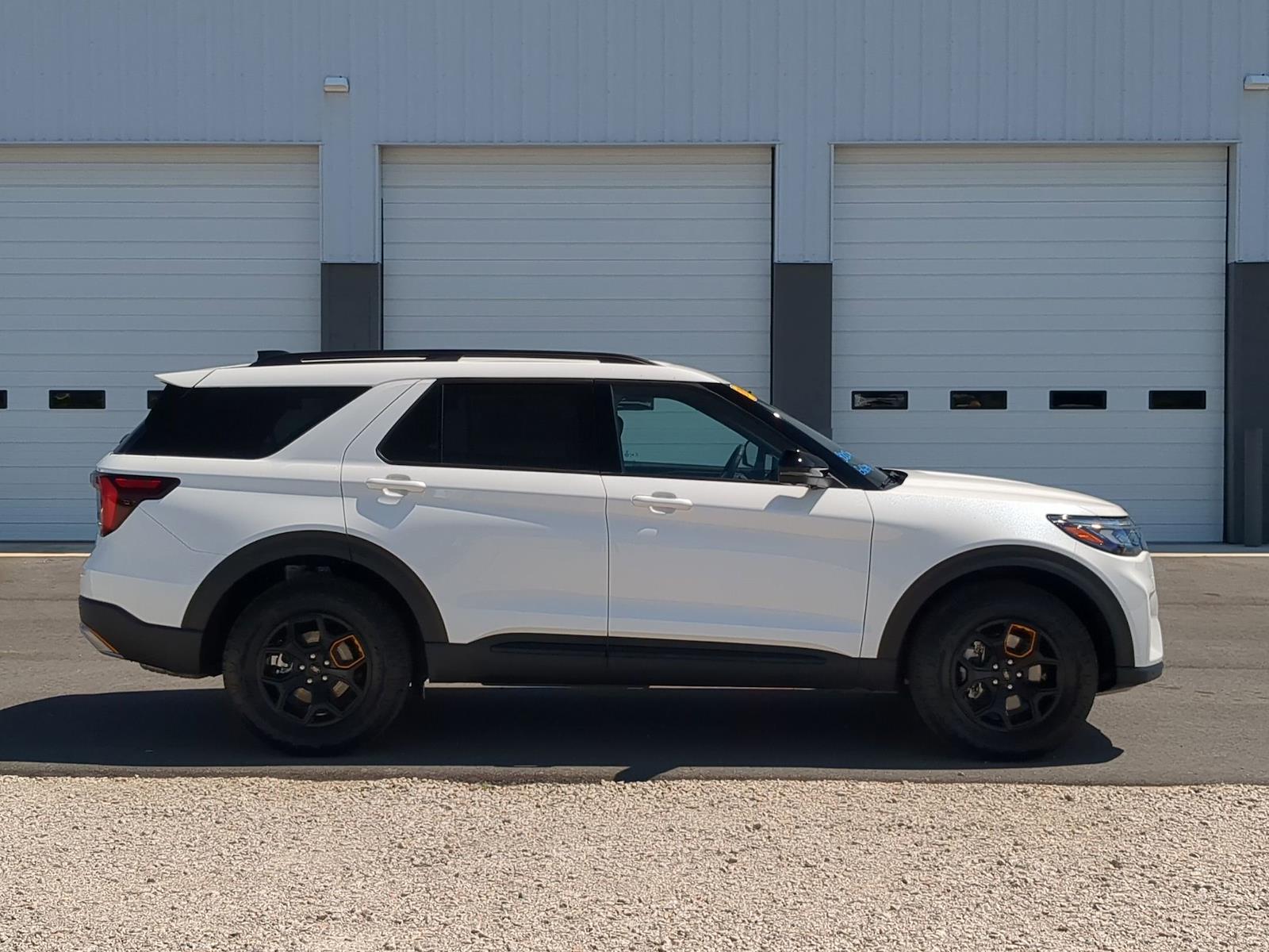 New 2026 Ford Explorer - photo 2